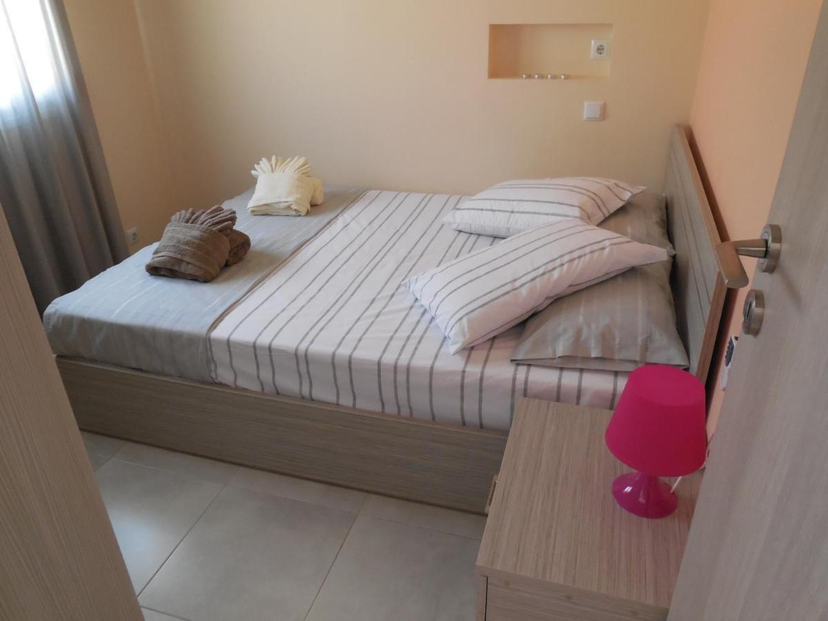 Costa Petra - Luxury Seaside Cottage With Garden - Vacation House For Families In Greece Néa Meságkala Εξωτερικό φωτογραφία