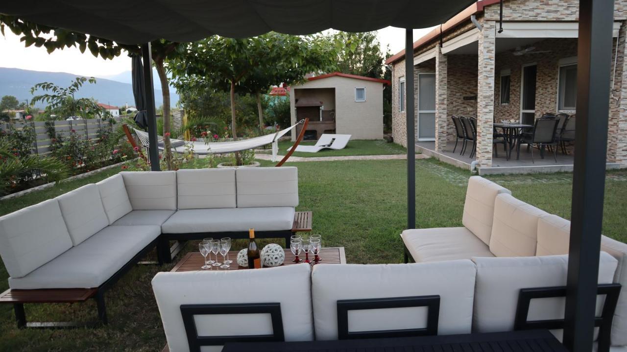Costa Petra - Luxury Seaside Cottage With Garden - Vacation House For Families In Greece Néa Meságkala Εξωτερικό φωτογραφία